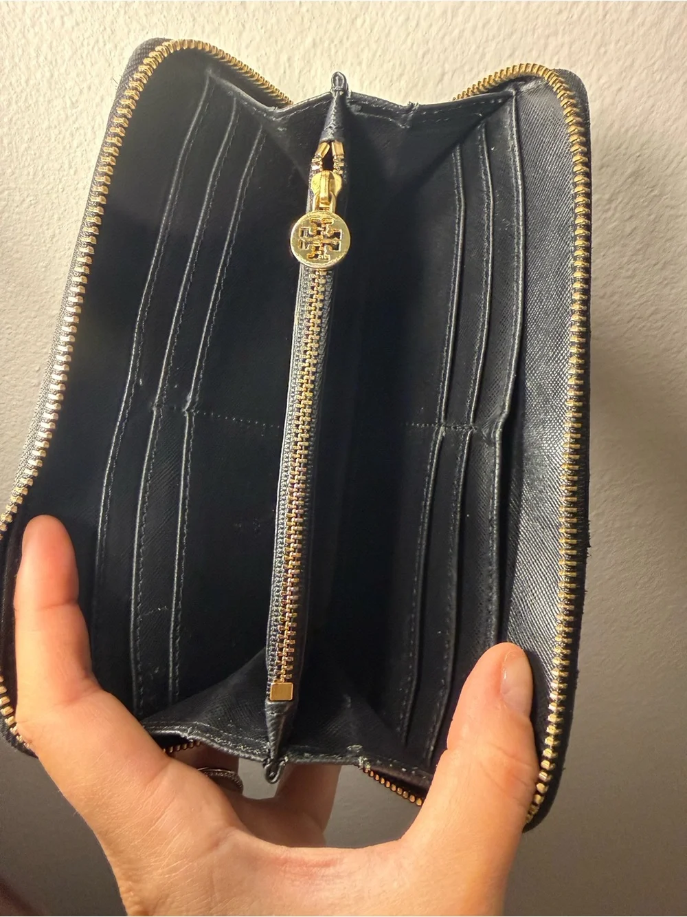 Tory Burch 8”x 5”